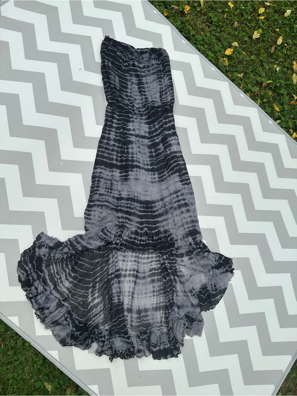 Strapless Tie-Dye high lo hem Guess dress